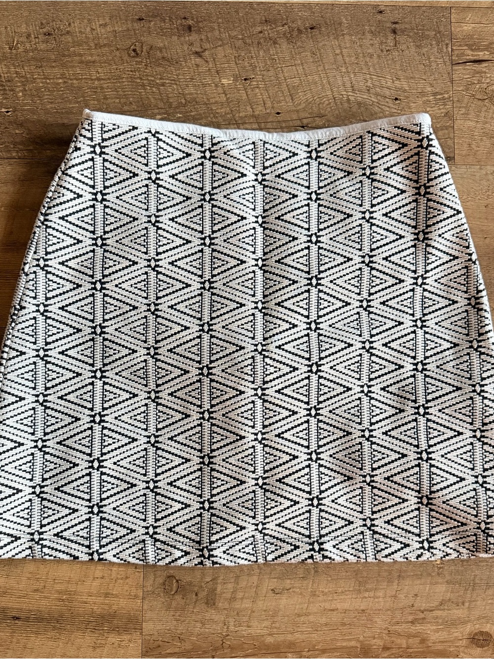 Topshop Monochrome Geometric Knit Mini Skirt Size 4